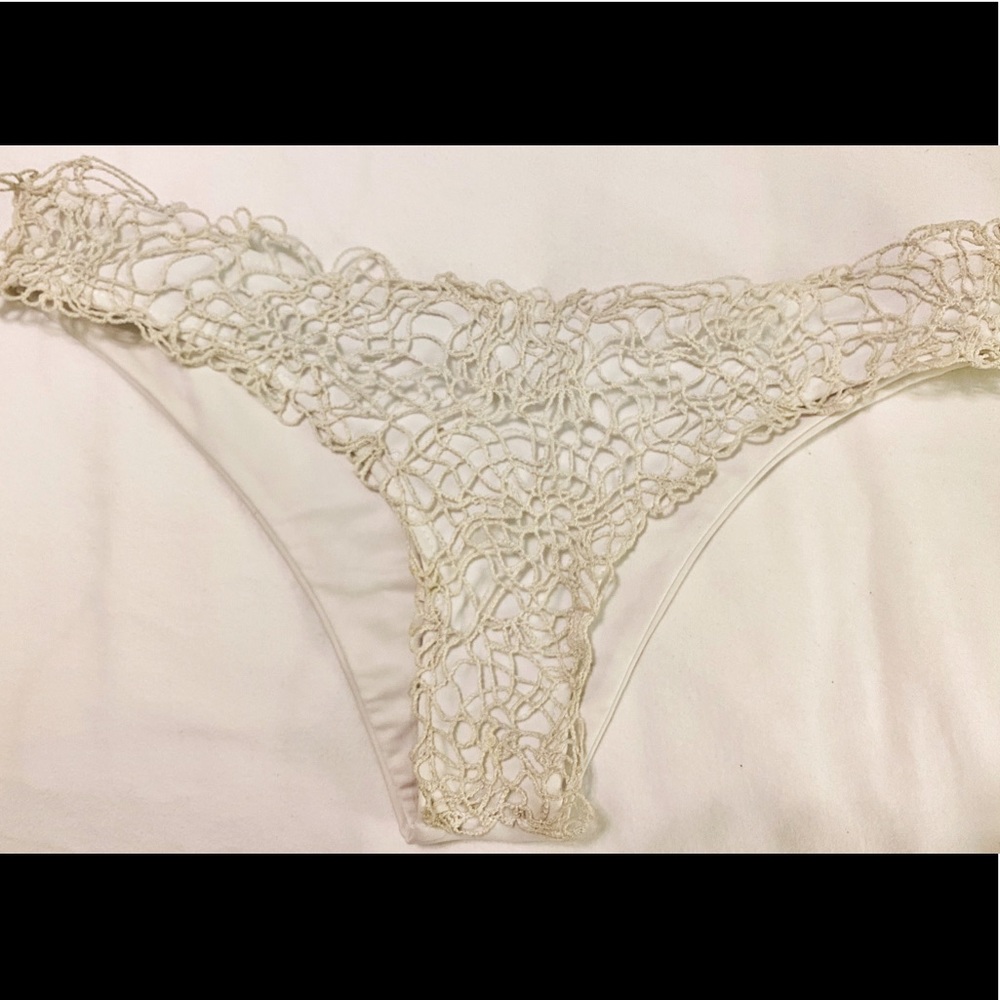 New BeachRiot white lace bikini bottom size large‎